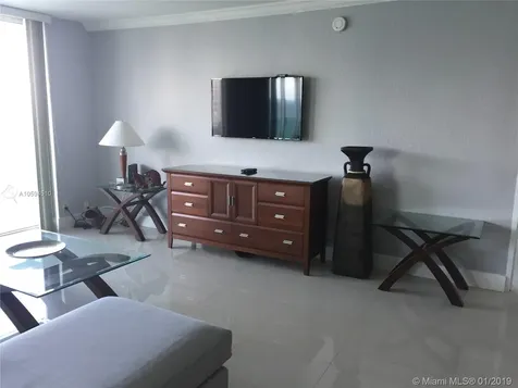 3901 S Ocean Drive Hollywood FL 33019
