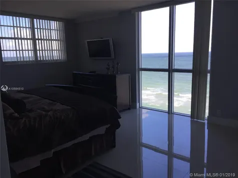 3901 S Ocean Drive Hollywood FL 33019