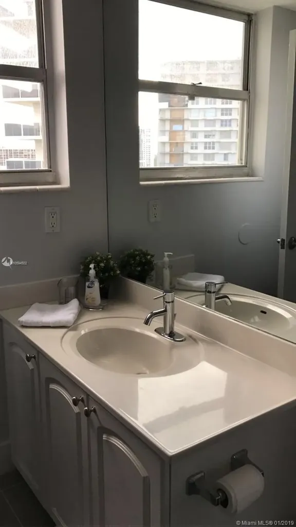 3801 S Ocean Drive Hollywood FL 33019