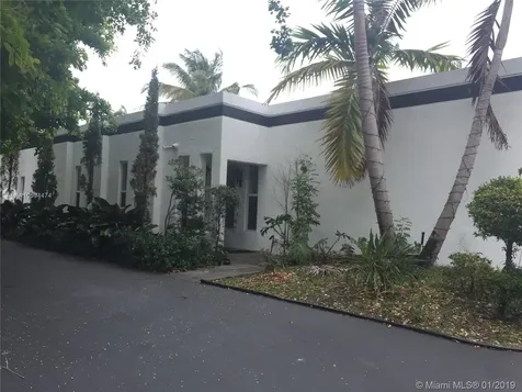 19001 NE 18th Avenue Miami FL 33179