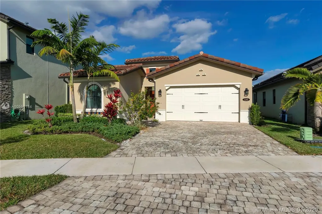 1281 SW 113th Way Pembroke Pines FL 33025