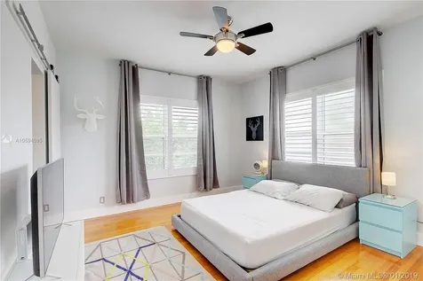 935 10th Street Miami Beach FL 33139