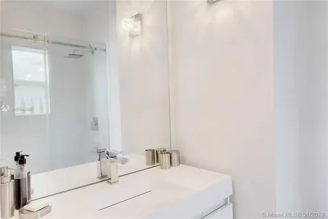 935 10th Street Miami Beach FL 33139