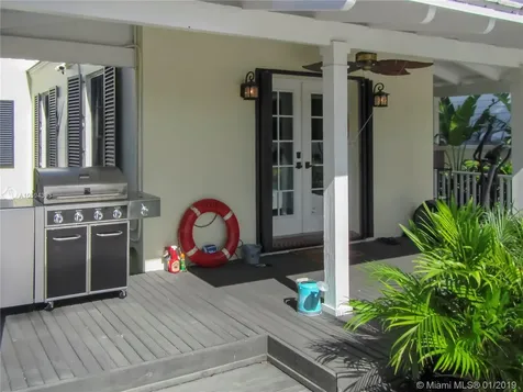 1024 SE 4th Street Fort Lauderdale FL 33301