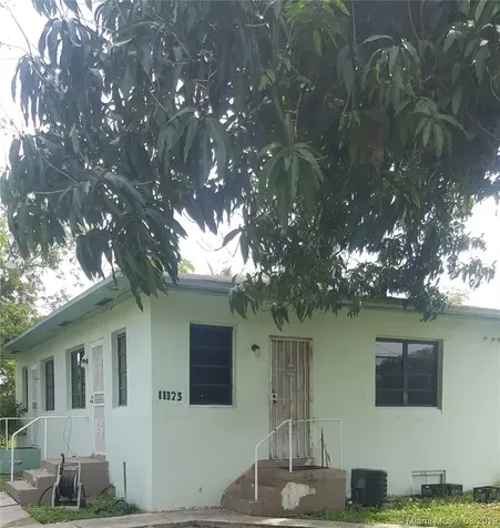 11325 Peachtree Drive Miami FL 33161