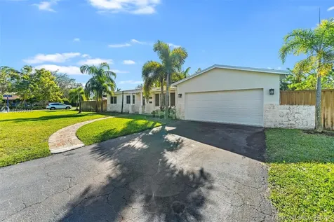 8050 SW 137th Street Palmetto Bay FL 33158