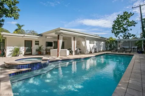 1820 Alamanda Drive North Miami FL 33181