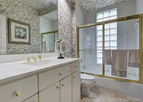 2477 Bay Isle Court Weston FL 33327