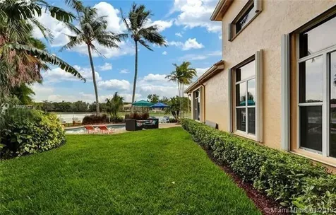2477 Bay Isle Court Weston FL 33327