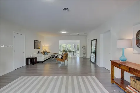 5500 SW 80th Street Miami FL 33143