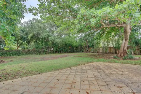 5500 SW 80th Street Miami FL 33143