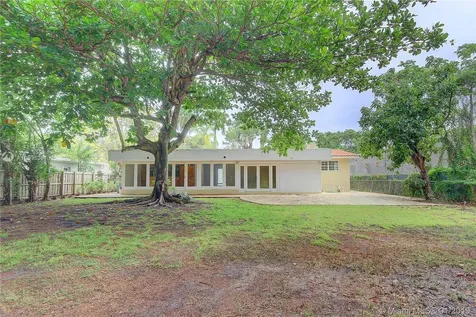 5500 SW 80th Street Miami FL 33143