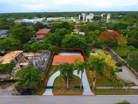 5500 SW 80th Street Miami FL 33143