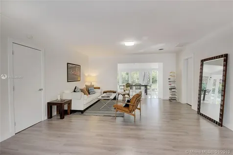 5500 SW 80th Street Miami FL 33143