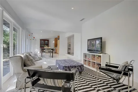 5500 SW 80th Street Miami FL 33143
