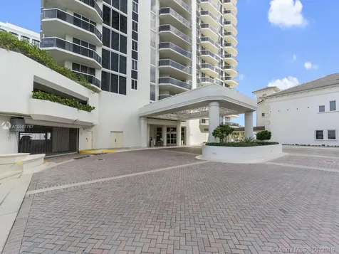 4779 Collins Avenue Miami Beach FL 33140