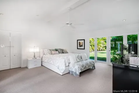 8125 SW 52nd Avenue Miami FL 33143