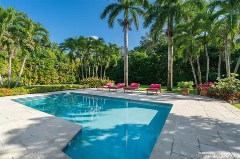 8125 SW 52nd Avenue Miami FL 33143