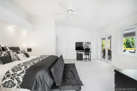 8125 SW 52nd Avenue Miami FL 33143