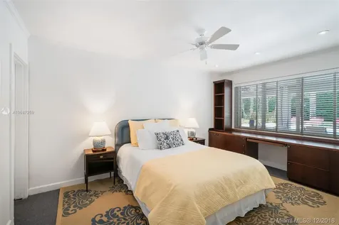 8125 SW 52nd Avenue Miami FL 33143