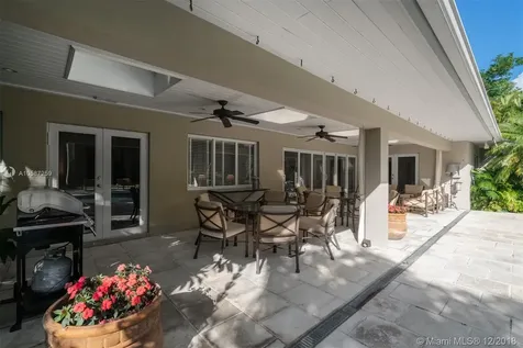 8125 SW 52nd Avenue Miami FL 33143
