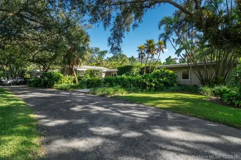 8125 SW 52nd Avenue Miami FL 33143