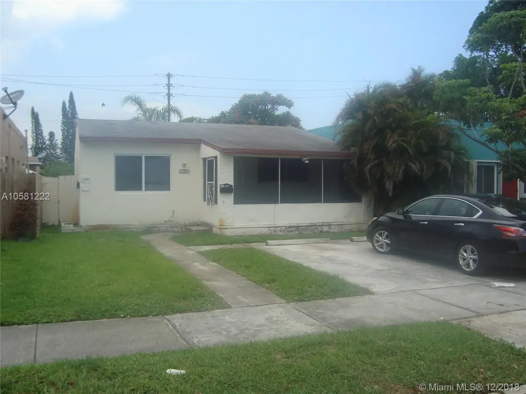 1953 Pierce Street Hollywood FL 33020