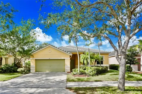 916 Tulip Circle Weston FL 33327
