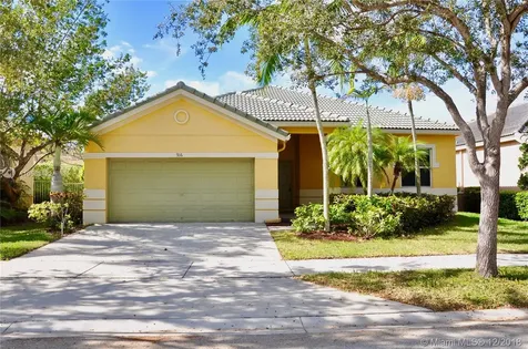 916 Tulip Circle Weston FL 33327
