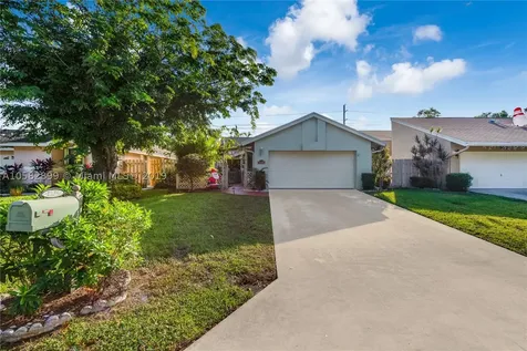1135 NW 18th Avenue Delray Beach FL 33445