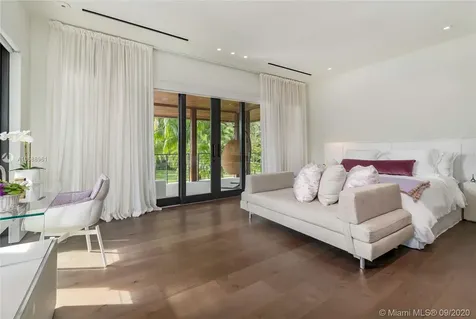 8950 Arvida Drive Coral Gables FL 33156
