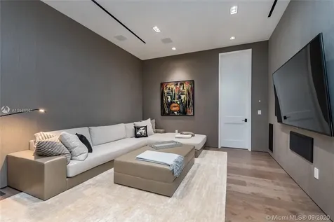 8950 Arvida Drive Coral Gables FL 33156