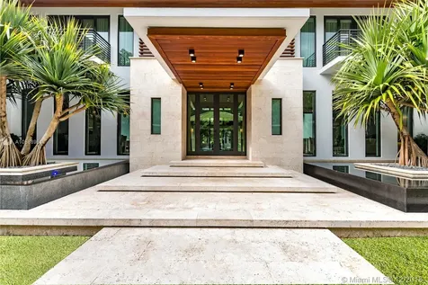 8950 Arvida Drive Coral Gables FL 33156