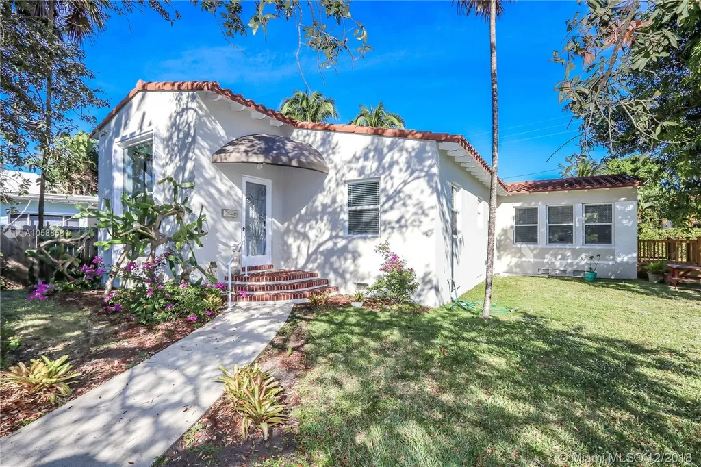1533 Tyler Street Hollywood FL 33020