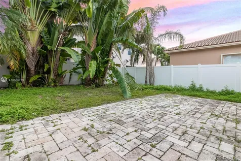 2203 Portofino Avenue Homestead FL 33033