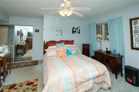 6600 SW 5th Street Pembroke Pines FL 33023