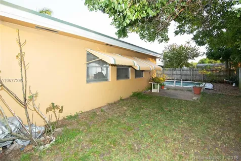 6600 SW 5th Street Pembroke Pines FL 33023