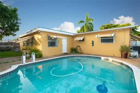 6600 SW 5th Street Pembroke Pines FL 33023