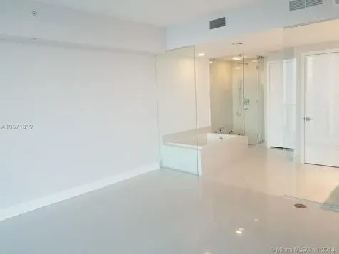 650 NE 32 Street Miami FL 33137