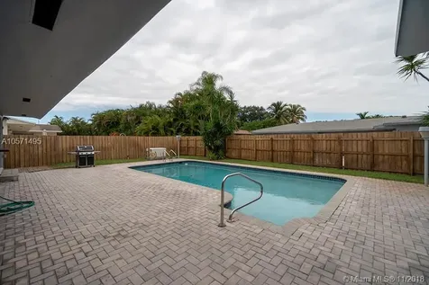 1881 NE 211th Street Miami FL 33179