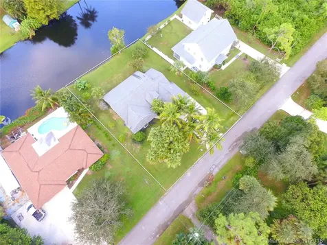 8737 SE Sharon Street Hobe Sound FL 33455
