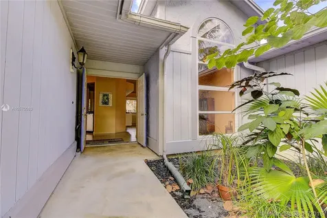 8737 SE Sharon Street Hobe Sound FL 33455