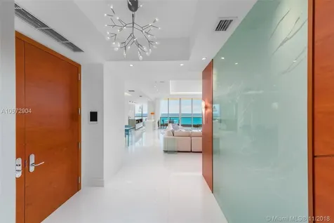 5959 Collins Avenue Miami Beach FL 33140