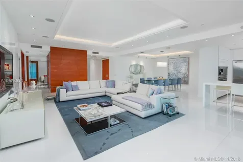 5959 Collins Avenue Miami Beach FL 33140