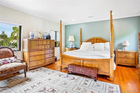 4505 N Meridian Avenue Miami Beach FL 33140