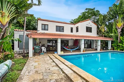 4505 N Meridian Avenue Miami Beach FL 33140