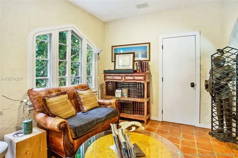 4505 N Meridian Avenue Miami Beach FL 33140