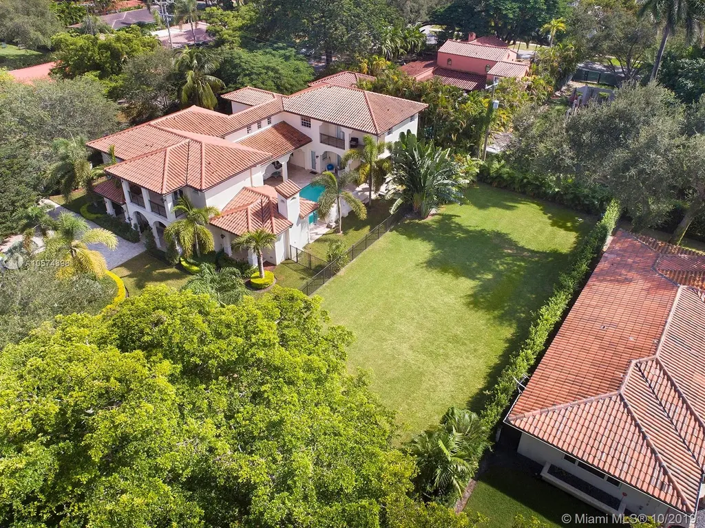 1108 Valencia Avenue Coral Gables FL 33134