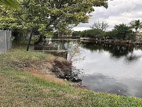 2120 SW 97th Avenue Miami FL 33165