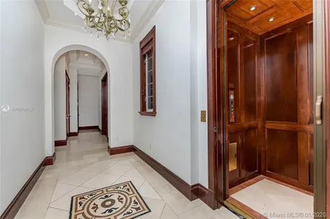 10550 Old Cutler Road Coral Gables FL 33156